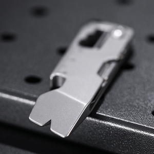 Alat EDC logam campuran <span class=keywords><strong>Titanium</strong></span> kamping mendaki, alat Multitool Pry Bar <span class=keywords><strong>Mini</strong></span> <span class=keywords><strong>Titanium</strong></span> Pry Bar <span class=keywords><strong>Titanium</strong></span> EDC Pry Bar dengan fungsi pembuka botol - Product Image 4