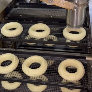 Máquina Automática para Hacer <span class=keywords><strong>Donas</strong></span>, Especializada en Optimizar la Producción Diaria de <span class=keywords><strong>Donas</strong></span> para Festivales con un Rendimiento Eficiente - Product Image 2