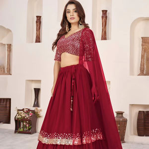 Lehenga Moderno Rosa Madder Fluido de Georgette Suave con Borde de Lentejuelas Plateadas de Lujo y Encaje, Brillo de Elegancia Real para Bodas - Venta al por Mayor - Product Image 1