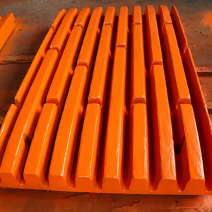 Piastre a mascelle fisse e mobili per frantoio a mascelle 250x400 in acciaio ad alto contenuto di manganese per l'estrazione del carbone e l'edilizia - Product Image 1