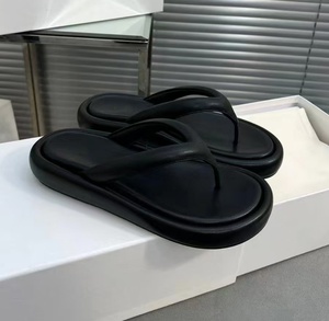 Sandalias minimalistas de plataforma con suela de piel de oveja italiana y suela blanda, que añaden altura para un estilo casual, estilo femenino. - Product Image 3