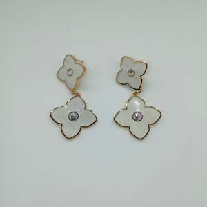 Fashion Drop <b>Earrings</b> 316L Stainless Steel PVD Gold Plating White Flower Design With <b>Crystal</b> <b>Studs</b> - Product Image 1