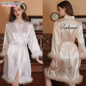 Vente en gros Peignoir kimono de mariage du matin avec logo personnalisé Robes de mariée en plumes pour demoiselles d'honneur Robe de nuit en tulle pour femmes élégantes - Product Image 2