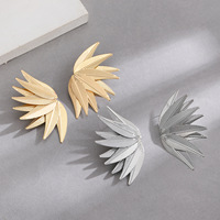 Bijoux de mode en gros pas cher feuille géométrique grandes boucles d'oreilles boucles d'oreilles en métal accessoires en gros