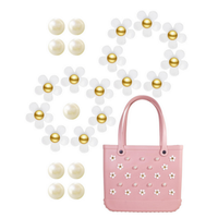 Vente en gros de breloques pour sac de plage personnalisées Accessoires de décoration pour sac de luxe breloques pour sac de plage