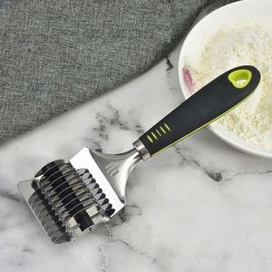 Home Manual Noodle Cutter <b>Blade</b> Lattice Hand Instant Noodle Cutter Slicer <b>Roller</b> Pasta Spaghetti Maker Dough Cutter - Product Image 2