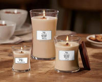 Bougie artisanale de décoration d'intérieur luxueuse personnalisée, cire de soja longue durée avec pot en céramique et grain de marbre en bois parfumé