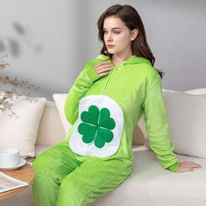 Ours porte-bonheur <span class=keywords><strong>vert</strong></span> de dessin animé personnalisé combinaison pour femmes polaire pyjamas à capuche Homewear - Product Image 3