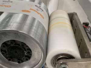 अच्छी तरह से इस्तेमाल किया हुआ डायपर बनाने के लिए मशीन पूरी तरह से स्वचालित सेकंड हैंड बेबी डायपर मशीन - Product Image 5