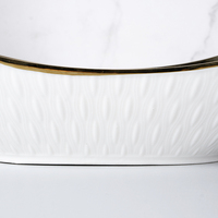 Bol à salade en céramique en forme de bateau au prix d'usine, bord doré de luxe, porcelaine blanche, bols à salade de fruits