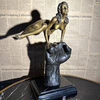 Sculpture Artistique Artisanale Créative en Bronze Poing Géant Féminin pour Décoration de Jardin Extérieur Découpe et Impression Personnalisées Couleur sur Mesure