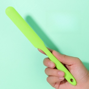 Iwen's Home + Dụng cụ cạo bơ silicon một mảnh dụng cụ làm bánh bền cán dài dụng cụ làm bánh bột nhà bếp gia đình thìa nướng nhỏ - Product Image 5