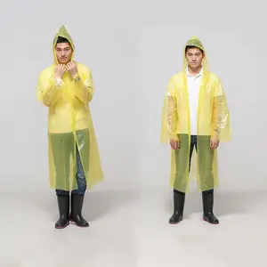 Ponchos descartáveis Clear Rain Individualmente Envolvido Bulk Emergency Durable Raincoats com Capuz para Adultos Família Mulheres Homens Viagem