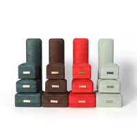 Handgefertigte Samt-Schmuckbox mit Kundenlogo für Halsketten, Armbänder und Ringe - Personalisierte Schmuckverpackung