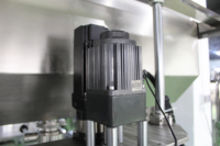 Machine de remplissage de pâte cosmétique entièrement automatique à quatre têtes, équipement de remplissage de soins de la peau de lotion liquide de pompe à piston servo