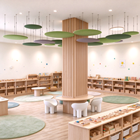 Ensemble complet de meubles pour la décoration de la salle de classe de la maternelle Chiquitos, comprenant un arbre décoratif, une table et des chaises, une bibliothèque et une zone de lecture pour la crèche.