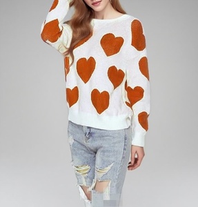 Suéter de <span class=keywords><strong>punto</strong></span> para <span class=keywords><strong>mujer</strong></span>, otoño-invierno, con estampado de corazones, oversize, cuello redondo, hombros caídos, acanalado, informal, cómodo, suave y cálido. - Product Image 4