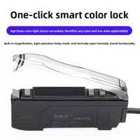 Sensor Serat Optik PNP RGB Sumber Cahaya Tiga Warna Layar Digital Ganda Berperingkat IP65 Jarak Deteksi 80-140mm Pemasangan Tetap