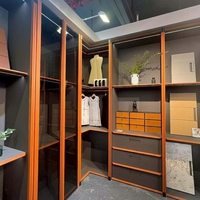 Portes de placard coulissantes en cuir véritable de qualité supérieure, poignée dissimulée, panneaux de placard de luxe en bois composite, finition intérieure pour chambre à coucher