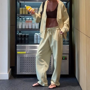 Ensemble de 2 pièces décontractées tendance : cardigan boutonné de style nouveau et pantalon ample à taille haute de couleur unie - Product Image 1