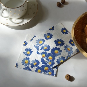 Fiore blu all'ingrosso <span class=keywords><strong>Decoupage</strong></span> matrimonio colorato personalizzato Cocktail usa e getta <span class=keywords><strong>tovaglioli</strong></span> <span class=keywords><strong>di</strong></span> <span class=keywords><strong>carta</strong></span> ristorante - Product Image 5