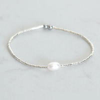 Gelang Manik Minimalis Go2boho dengan Mutiara Air Tawar Alami, Gelang Elastis Bertumpuk, Emas atau Perak, untuk Dipakai Sehari-hari