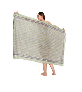 Sarong en coton imprimé à la main très demandé pour femme, léger, idéal comme cache-maillot de bain, pour la plage et les vacances d'été - Product Image 1