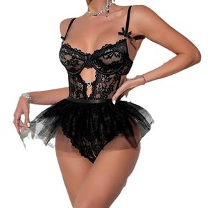 Lingerie sexy en dentelle sans entrejambe pour femmes, robe de nuit dos nu, jupe transparente, body teddy - Product Image 5