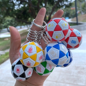 พวงกุญแจหนังฟุตบอล 3 มิติ คุณภาพสูง สำหรับแฟนฟุตบอล ทำด้วยมือ เหมาะสำหรับเป็นของที่ระลึก - Product Image 1