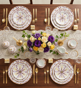 <span class=keywords><strong>Service</strong></span> de vaisselle <span class=keywords><strong>en</strong></span> <span class=keywords><strong>porcelaine</strong></span> élégant à motif floral, bordure dorée, assiettes <span class=keywords><strong>en</strong></span> céramique pour restaurants et services de traiteur haut de gamme - Product Image 4