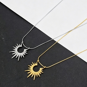 Collar de Clavícula de Acero de Titanio Sunburst, Joyería de Moda - Product Image 3
