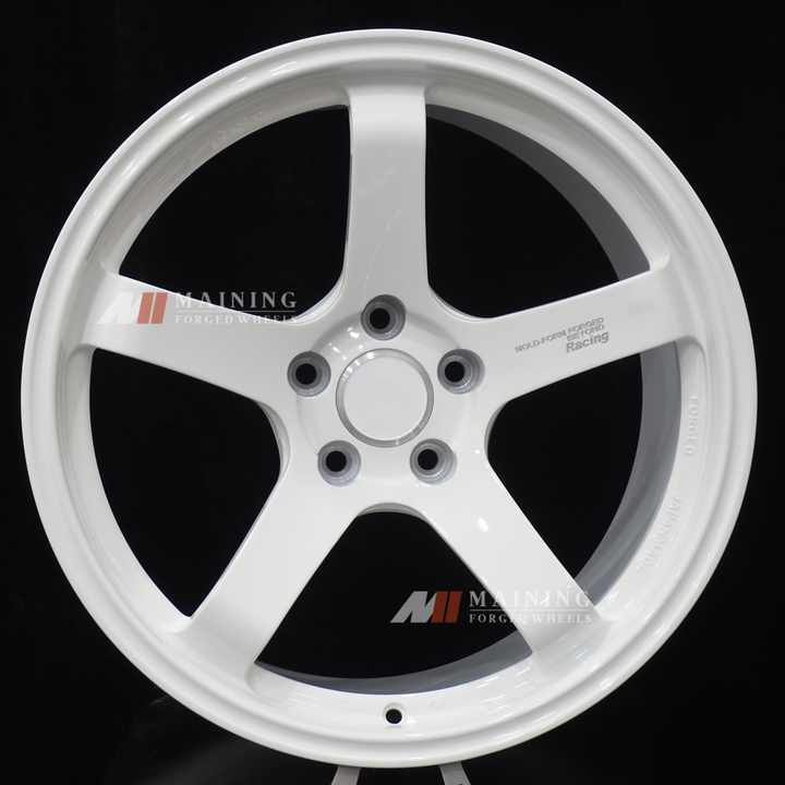 19インチホワイトアルミホイールセット 楽天市場】フェアレディZ Z33 アルミホイール SSR GT X02【19