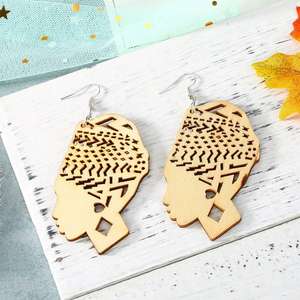 Hotsale Nouveau design Pendentif africain en bois à tête creuse Boucles d'oreilles en bois de Néfertiti découpées au laser pour femmes - Product Image 5