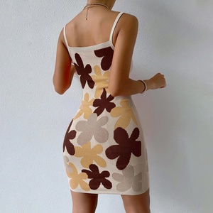 Robe décontractée en maille jacquard à imprimé floral de haute qualité, personnalisée OEM, pour femme, vente en gros - Product Image 2