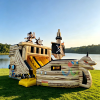 Toboggan Gonflable Double Voie à Texture Bois, Château Gonflable PVC avec Drapeau Tête de Mort et Voile pour Usage Commercial