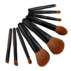 Set de 9 Brochas de Maquillaje de Pelo de Ardilla con Vástago Negro, Suaves para Corrector, Polvo, Colorete, Iluminador, Rostro, Ojos y Sombra de Ojos - Product Image 6
