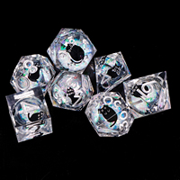 Set Dadu Polihedral Resin Massal dengan Logo Kustom, Dadu Penentu Keputusan Film, Kotak & Display Dadu 16-22mm untuk Permainan Papan