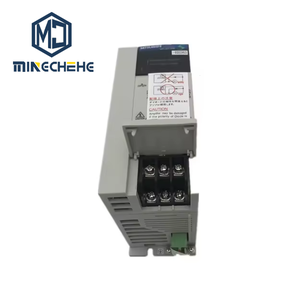 Controlador de Servomotor CA MR-J2S-70B-EE085 de 750W para Sistemas de Control de Movimiento en Automatización Industrial y Equipos de Actuadores Robóticos - Product Image 1