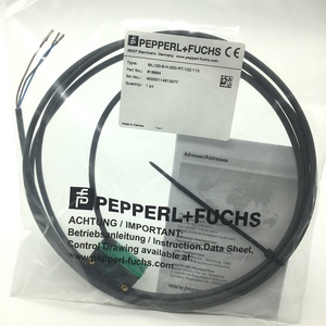 热卖P + <span class=keywords><strong>F</strong></span> Pepperl + Fuchs ML100-8-H-100-RT/102/115 NPN三角光电传感器红光100毫米可调感应 - Product Image 3