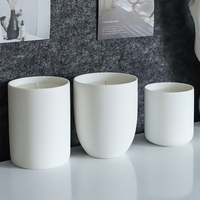 Meilleur pot décoratif en céramique blanc mat pour la fabrication de bougies avec couvercle Pot à bougie personnalisable avec logo en porcelaine classique