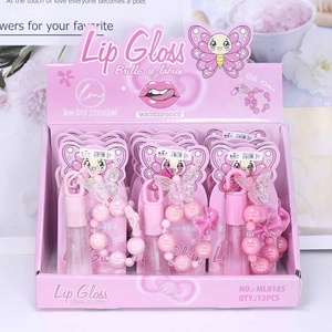 Brilho Labial em Formato de Coração com Glitter, À Prova D'água, Brilhante, de Longa Duração, Transparente, Hidratante, com Pingente de Desenho Animado Fofo - Product Image 6