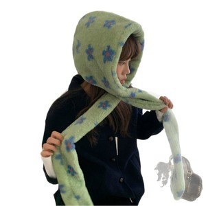 Conjunto de gorro y bufanda de felpa floral verde, cálido para invierno, con orejeras para mujer, estilo fresco y dulce - Product Image 5