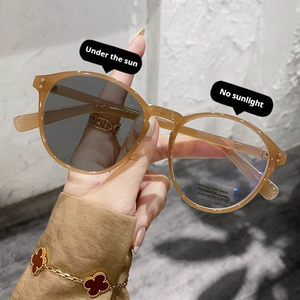 Lunettes de soleil photochromiques et anti-lumière <span class=keywords><strong>bleue</strong></span> tendance 2026, monture carrée, protection <span class=keywords><strong>contre</strong></span> les radiations, pour l'extérieur - Product Image 2