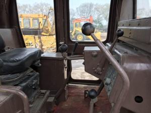<b>Used</b> Caterpillar CAT D6D Crawler <b>Bulldozer</b> in Shanghai - Product Image 5