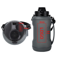 Bouteille d'eau de sport en silicone personnalisée de 2 L, portable, pliable, grande capacité, camping en plein air avec poignée de boisson directe pour les excursions