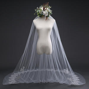 <span class=keywords><strong>Velo</strong></span> <span class=keywords><strong>da</strong></span> <span class=keywords><strong>Sposa</strong></span> con Applicazioni Floreali in Tulle, Lungo Strato Singolo Avorio con Fiori - Product Image 3