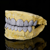 Grillz personnalisés Hip Hop Iced Out en argent sterling 925 avec sertissage nid d'abeille VVS de précision et moissanite scintillante