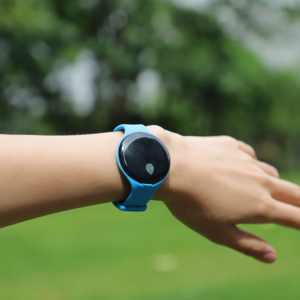 Miyuiot — montre connectée sans fil, style nordique, alarme de distance Social, buzzer, <span class=keywords><strong>alerte</strong></span> BLE, bracelet lumineux - Product Image 2