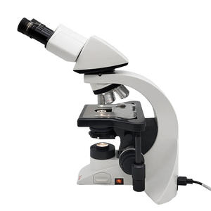 Microscope vertical moderne Olympus DM1000 avec système d'éclairage LED pour une visualisation lumineuse, uniforme et économe en énergie - Product Image 1