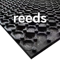 Tapis de soin pour sabots de cheval en PVC souple Reeds - Tapis de box confortable pour écurie équestre avec surface facile à nettoyer